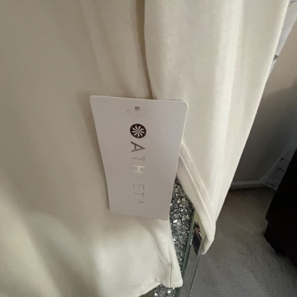 New with Tag! Athleta Cream Top! - Picture 3 of 7